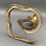 Bougeoir en bronze décor de cobra milieu XXe