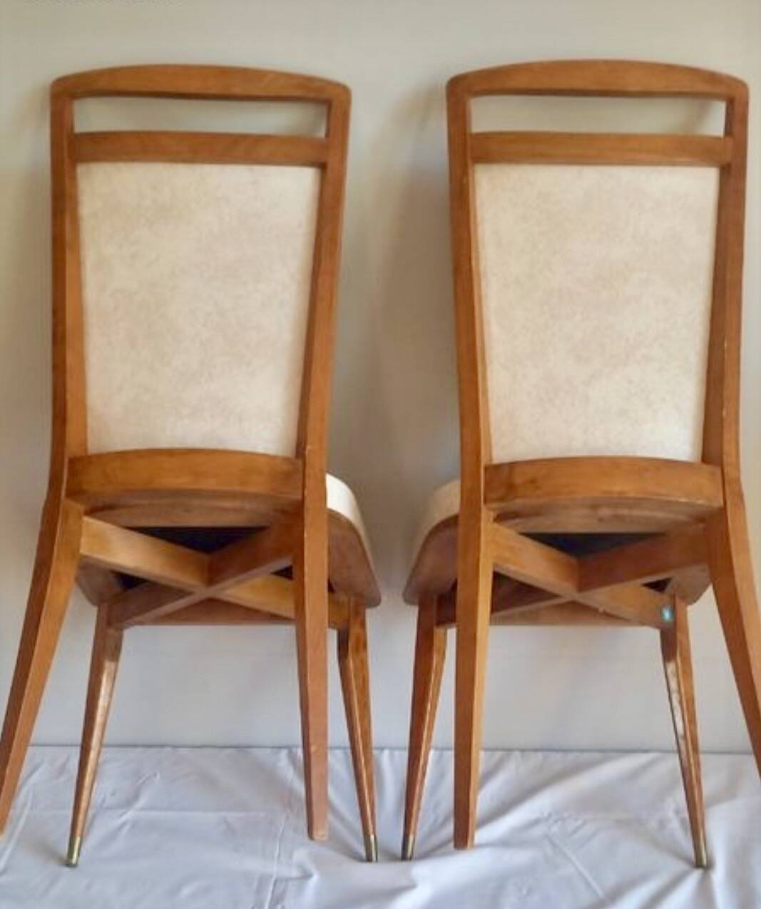 Pair of vintage chairs from the 50s/60s in mid-century Scandinavian style.