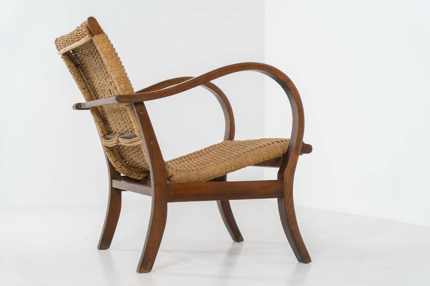 Bauhaus armchair by Erich Dieckmann (Germany, 1930s).