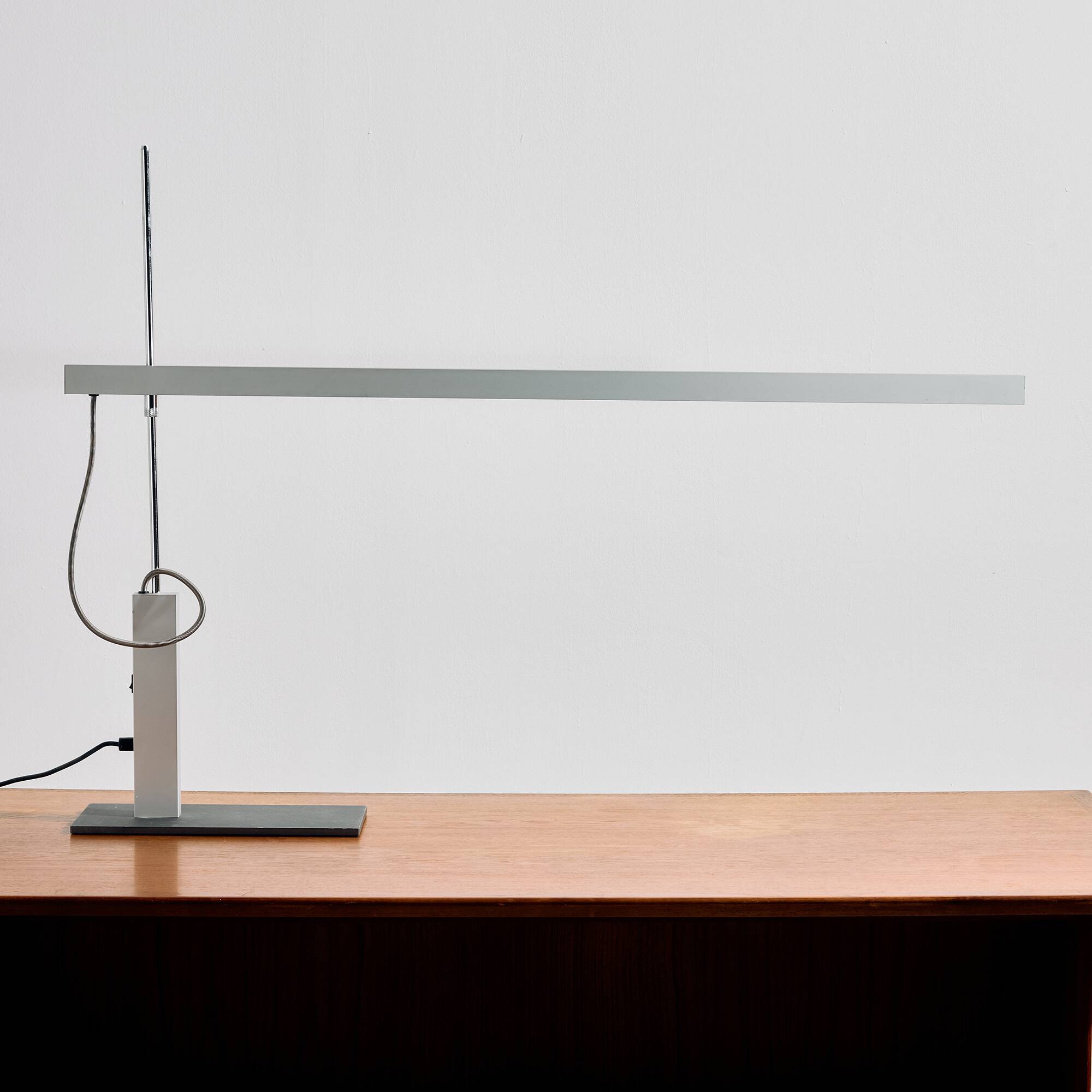 Travis-S table lamp by Lightnet