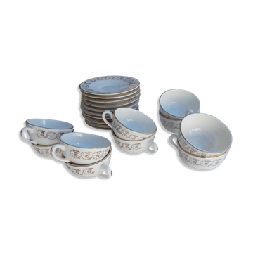 Lot of 10 Sarreguemines cups and saucers.