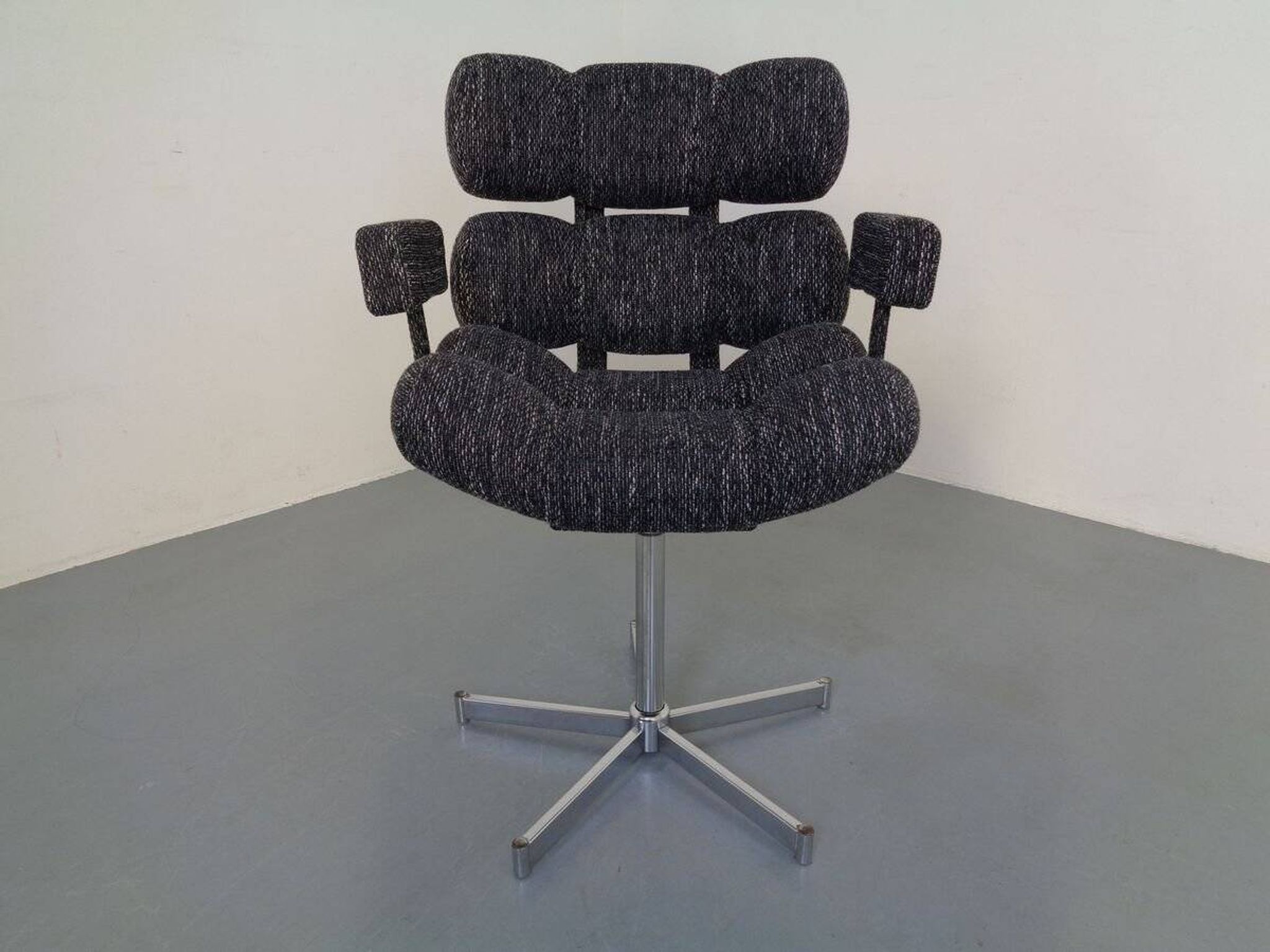 Italian Swivel Chair, 1960s
