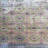 Hand-knotted silk rug 192x 300cm