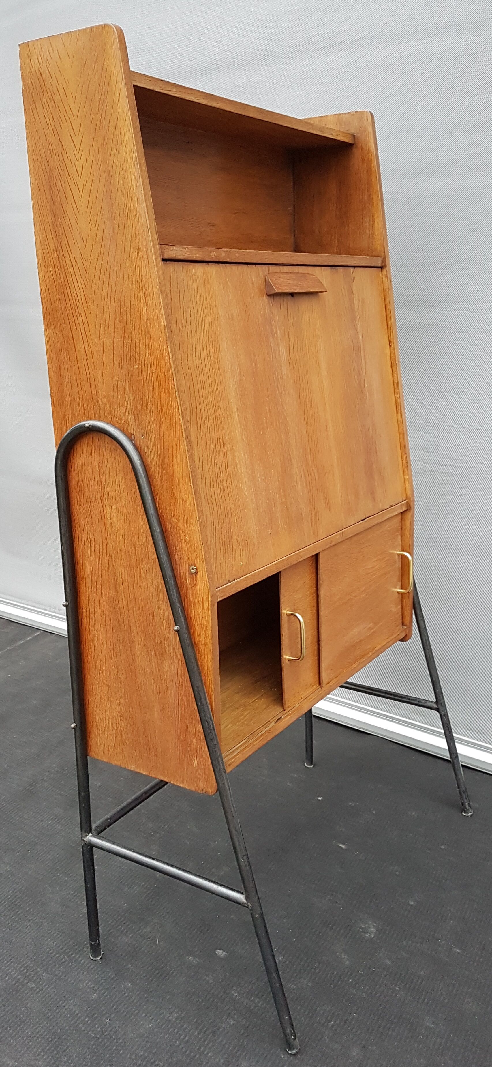 Writing desk