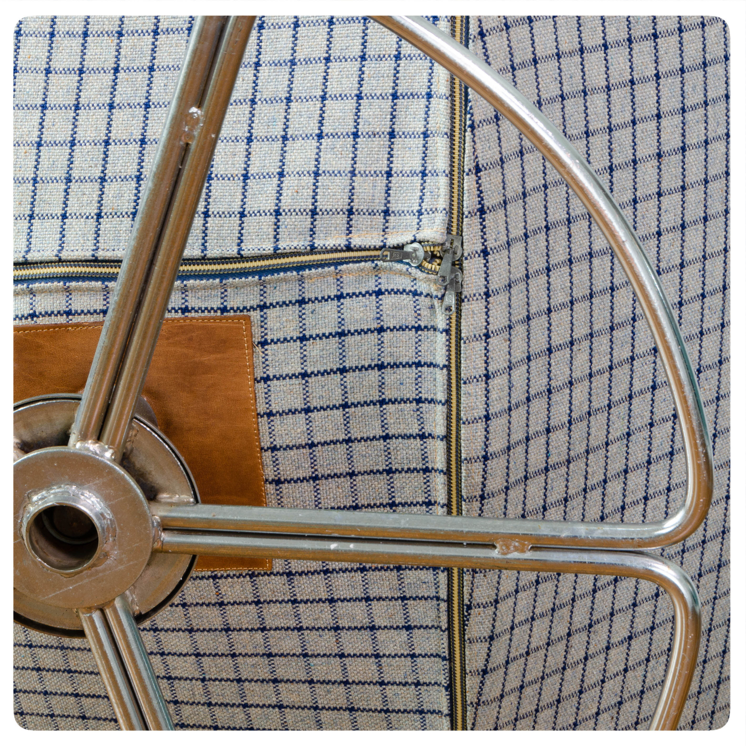 Jan Des Bouvrie's swivel lounge chair for Gelderland, Holland, circa 1970