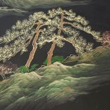 Japan's black lace-up tray