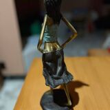 Bronze statuette of a woman