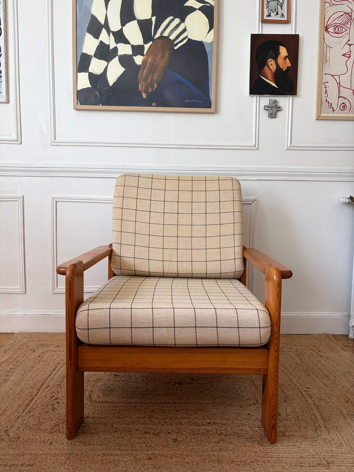 Fauteuil moderniste en pin années 70