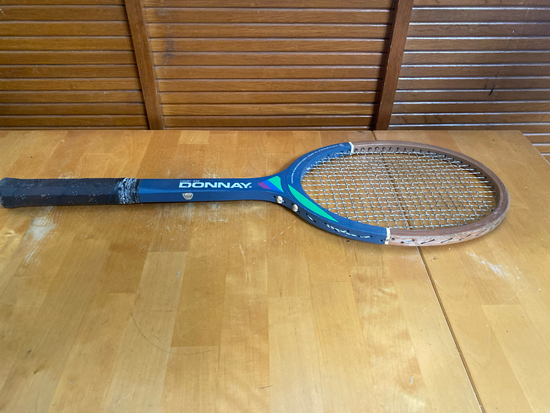 Vintage donnay court one wooden tennis racket #e191
