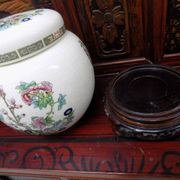 China porcelain lot 3 pots lid and wooden supports