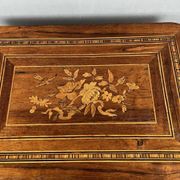 Table d’appoint, coiffeuse de style Napoléon III, XIXème siècle