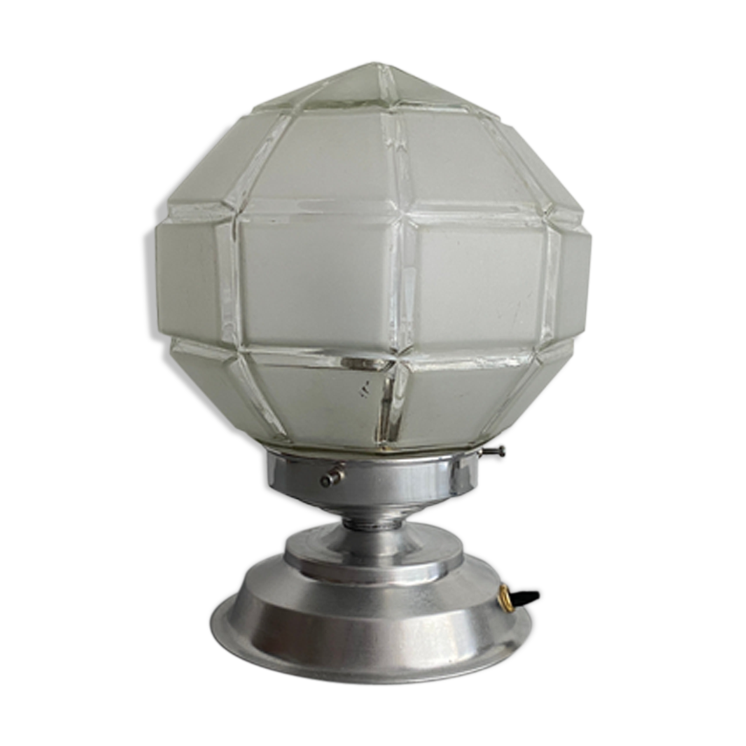 Art-deco bedside lamp