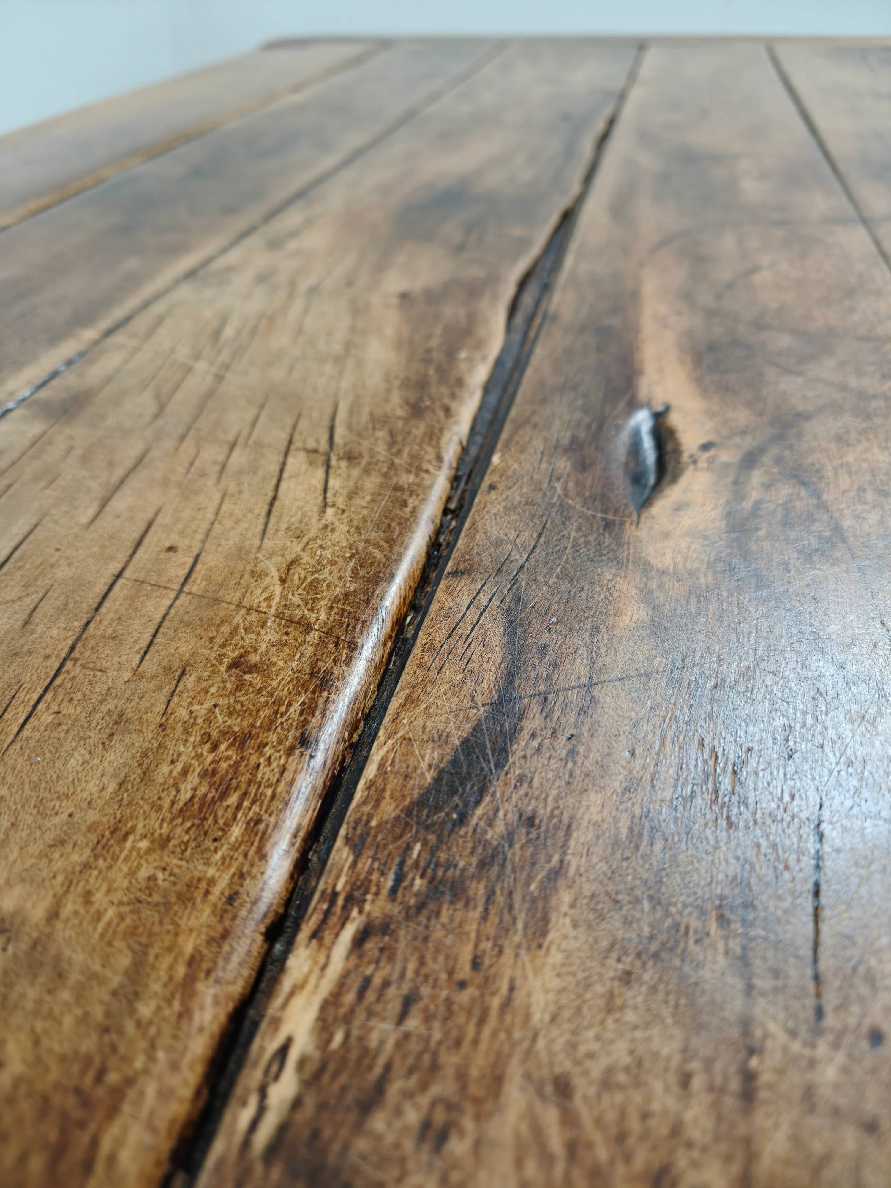 French antique dining table 1800-1830