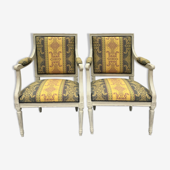 Paire de fauteuils de style Louis XVI d’époque XXème