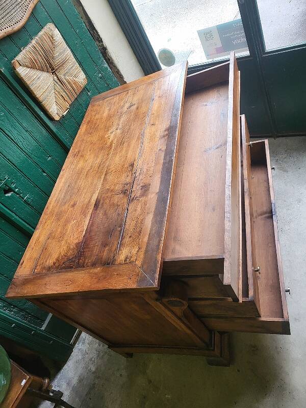 WALNUT STOCK CHEST WITH 4 DRAWERS AND A WOODEN TOP FROM THE 19TH CENTURY