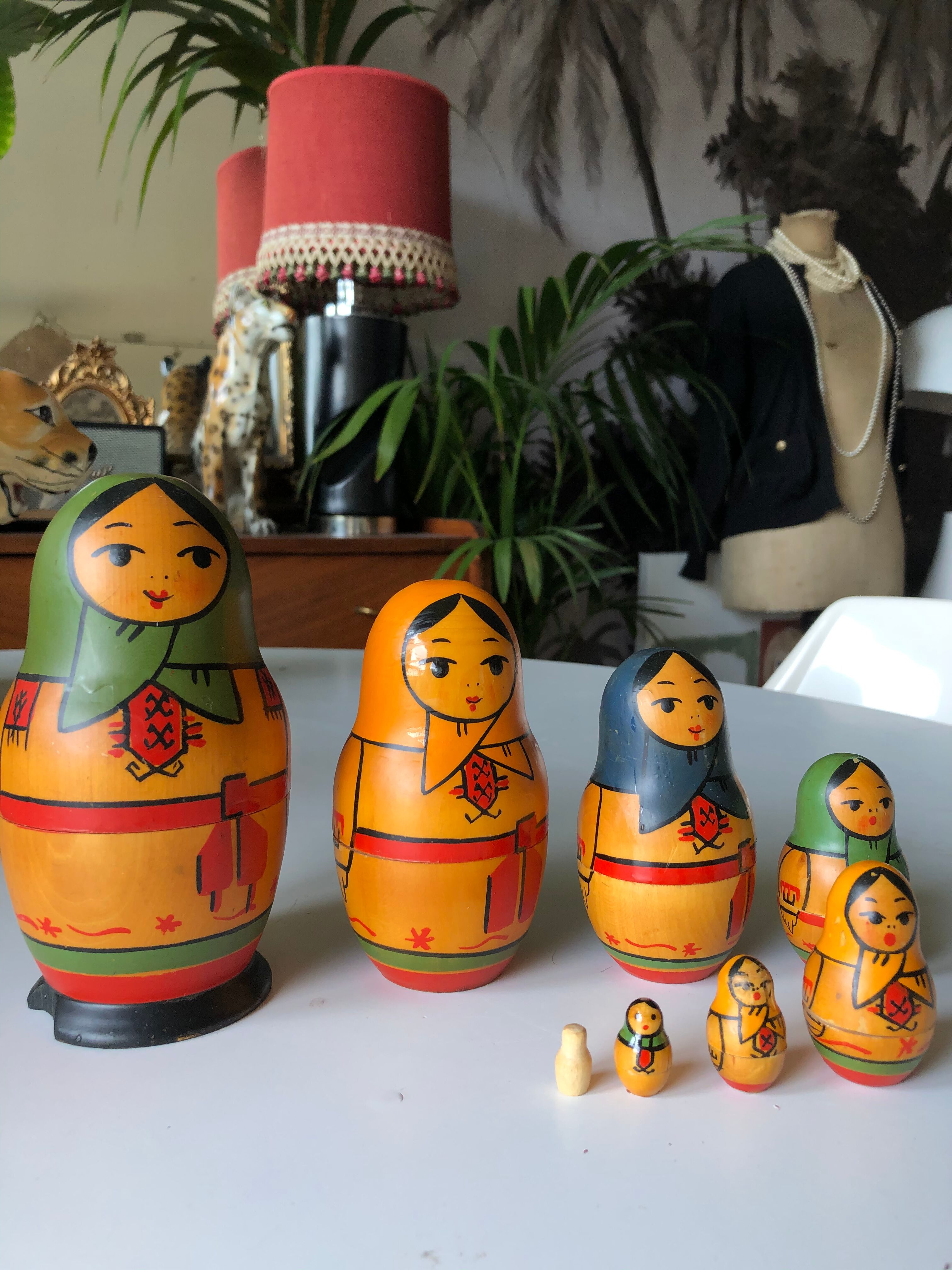 Set of 8 vintage matryoshkas