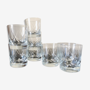 Lot de 8 verres à liqueur en cristal