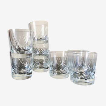 Set of 8 crystal liquor glasses