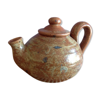 Teapot in sandis