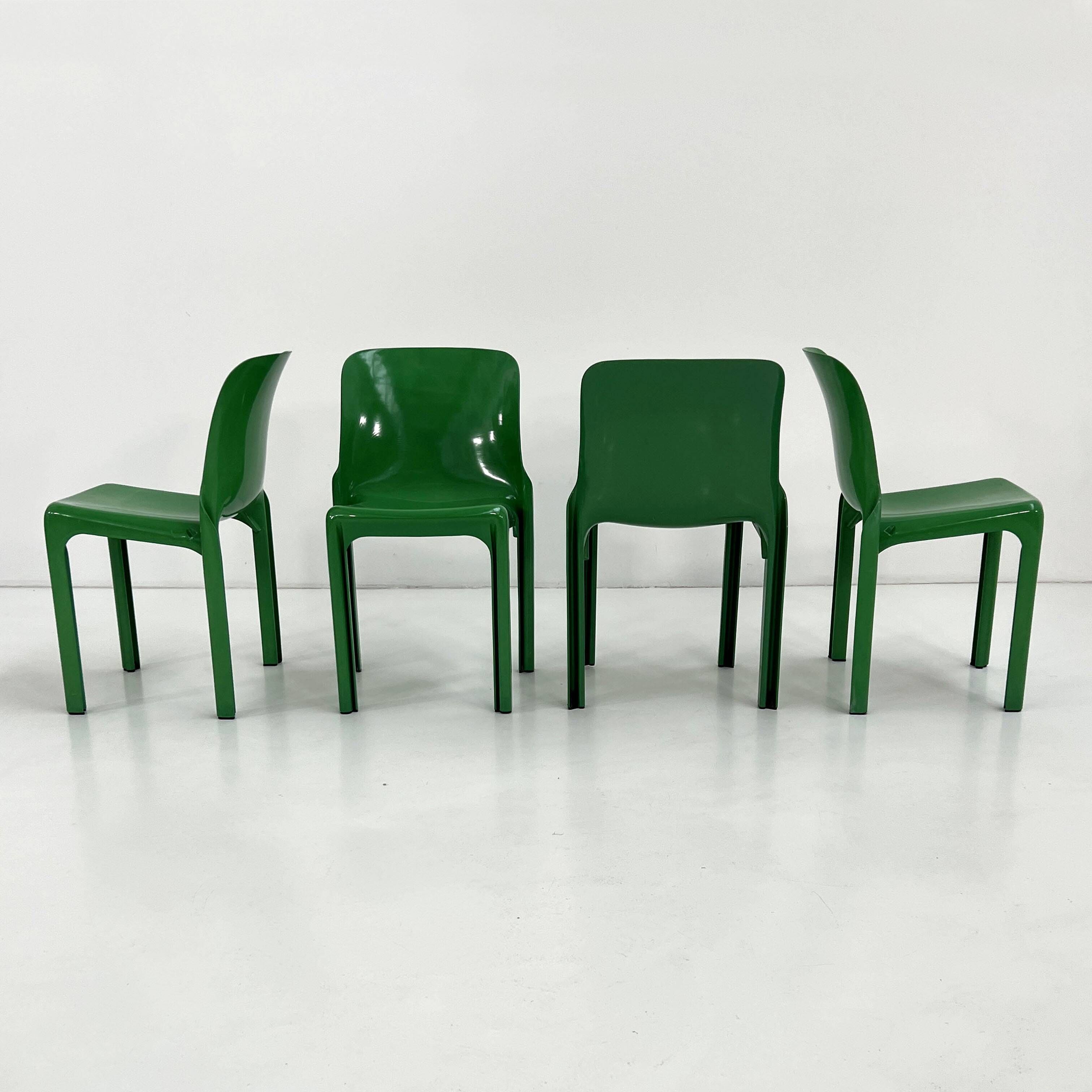 Lot de 4 chaises Selene vertes par Vico Magistretti pour Artemide, 1970
