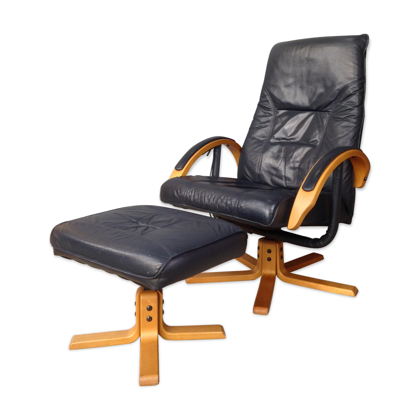 Danish design swivel and reclining relaxed chair by Jorgen Kastholm for Unico