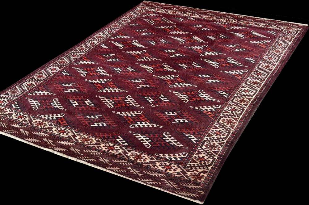 Turkmen Bukhara Yomud Rug: 3.10 X 2.08 Meters