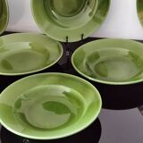 Hollow plates in glazed glazed ceramic green