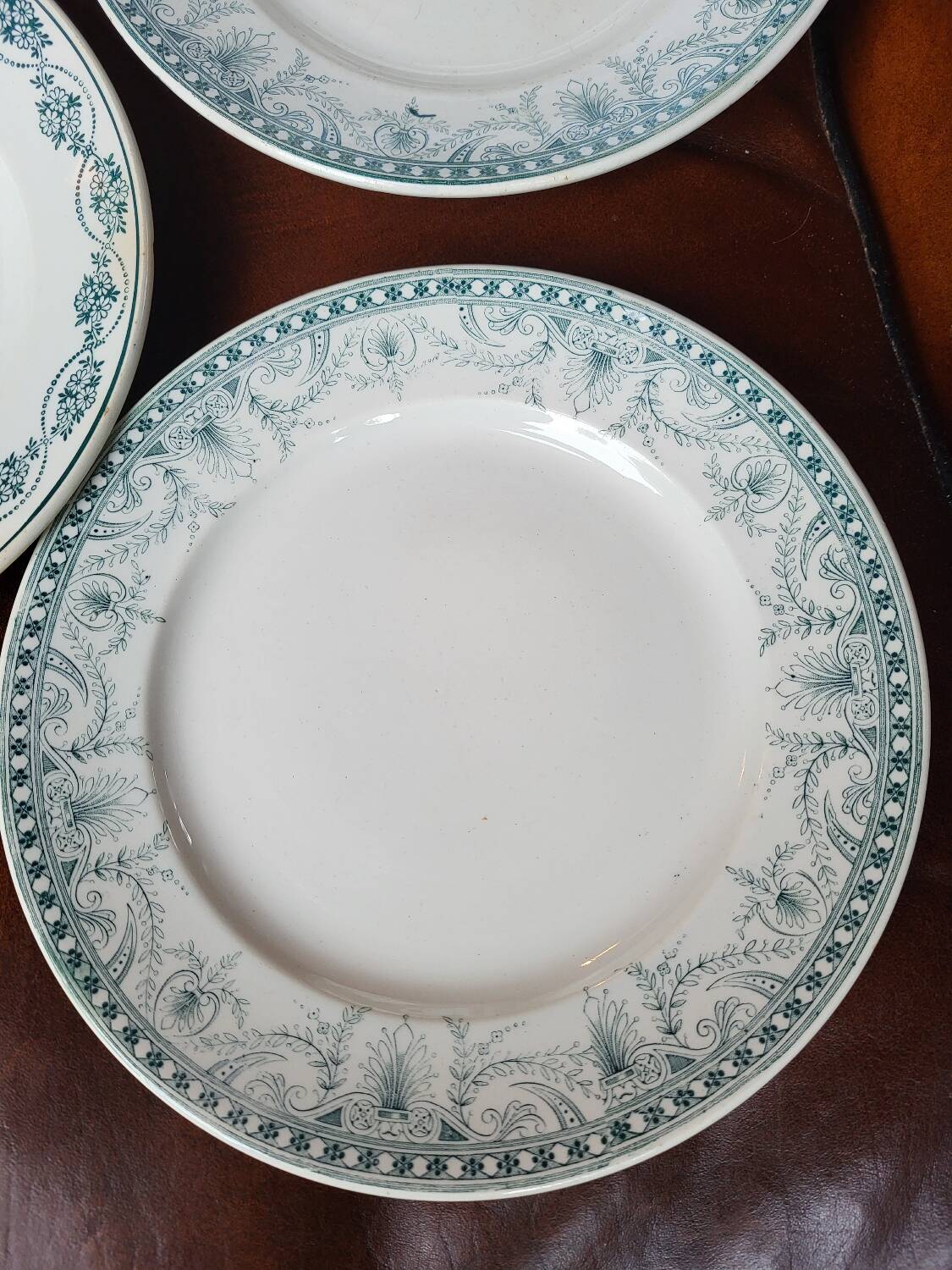 Set of 5 Terre de Fer plates 1900 Wilbur and St Amand
