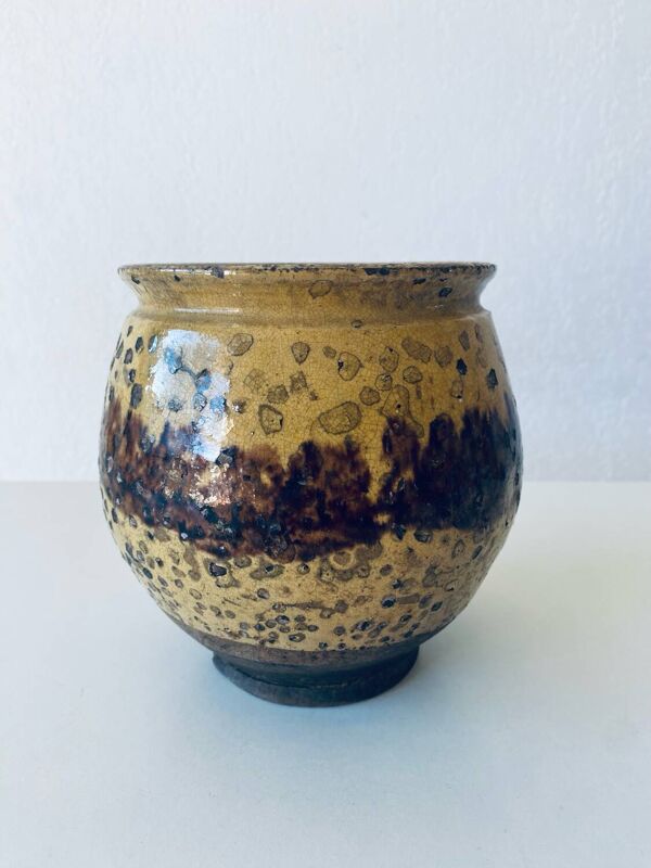 Pot ancien en terre cuite
