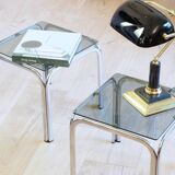 Paire de petites tables d'appoint en verre fumé vintage