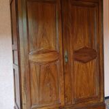 Small wardrobe in solid walnut period Consulate around 1830