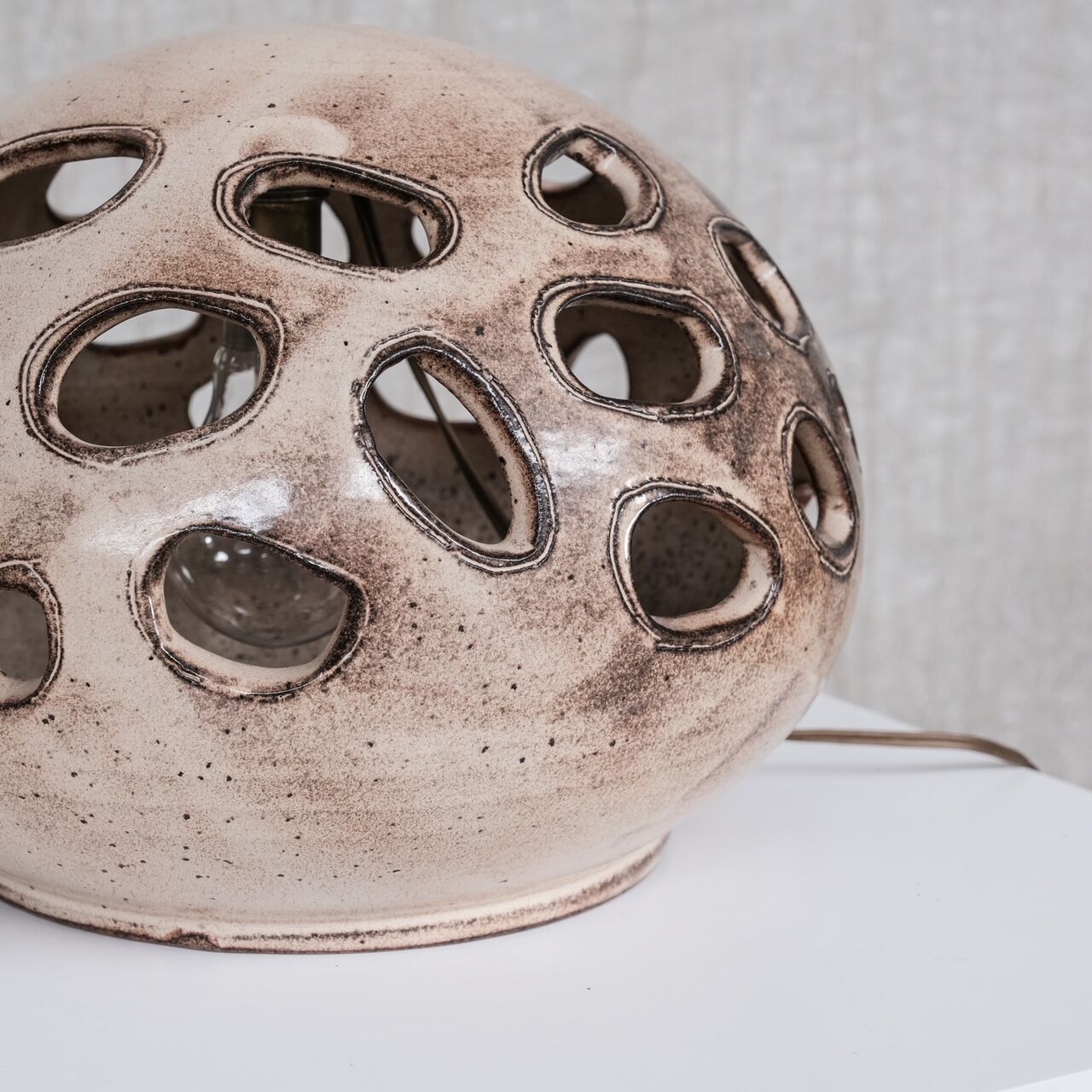 Ceramic mid-century french table lamp