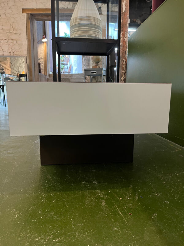 Table jardinière Années 70 en formica blanc fabriquée par Roche Bobois