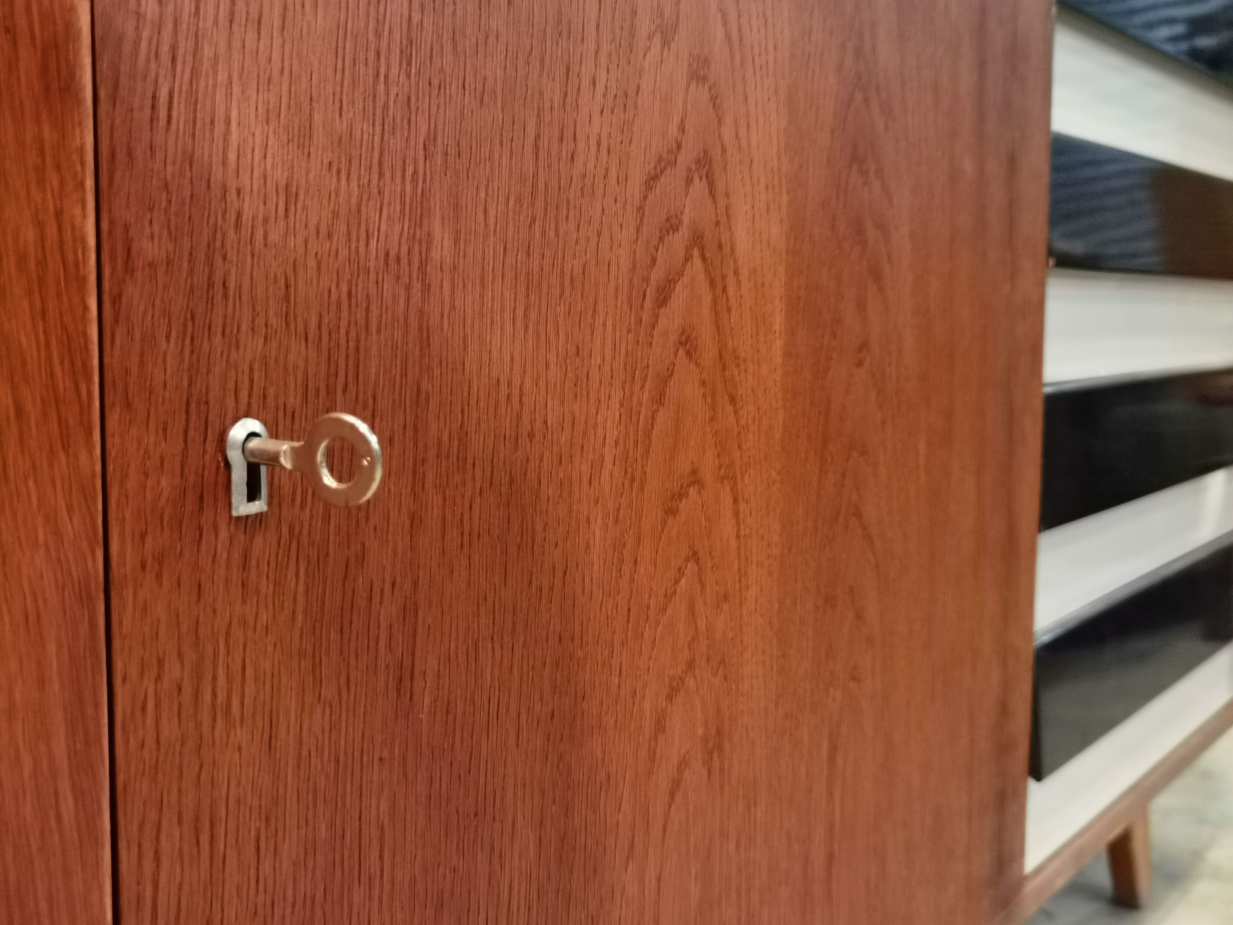 Enfilade U-460 de Jiri Jiroutek par Interier Praha