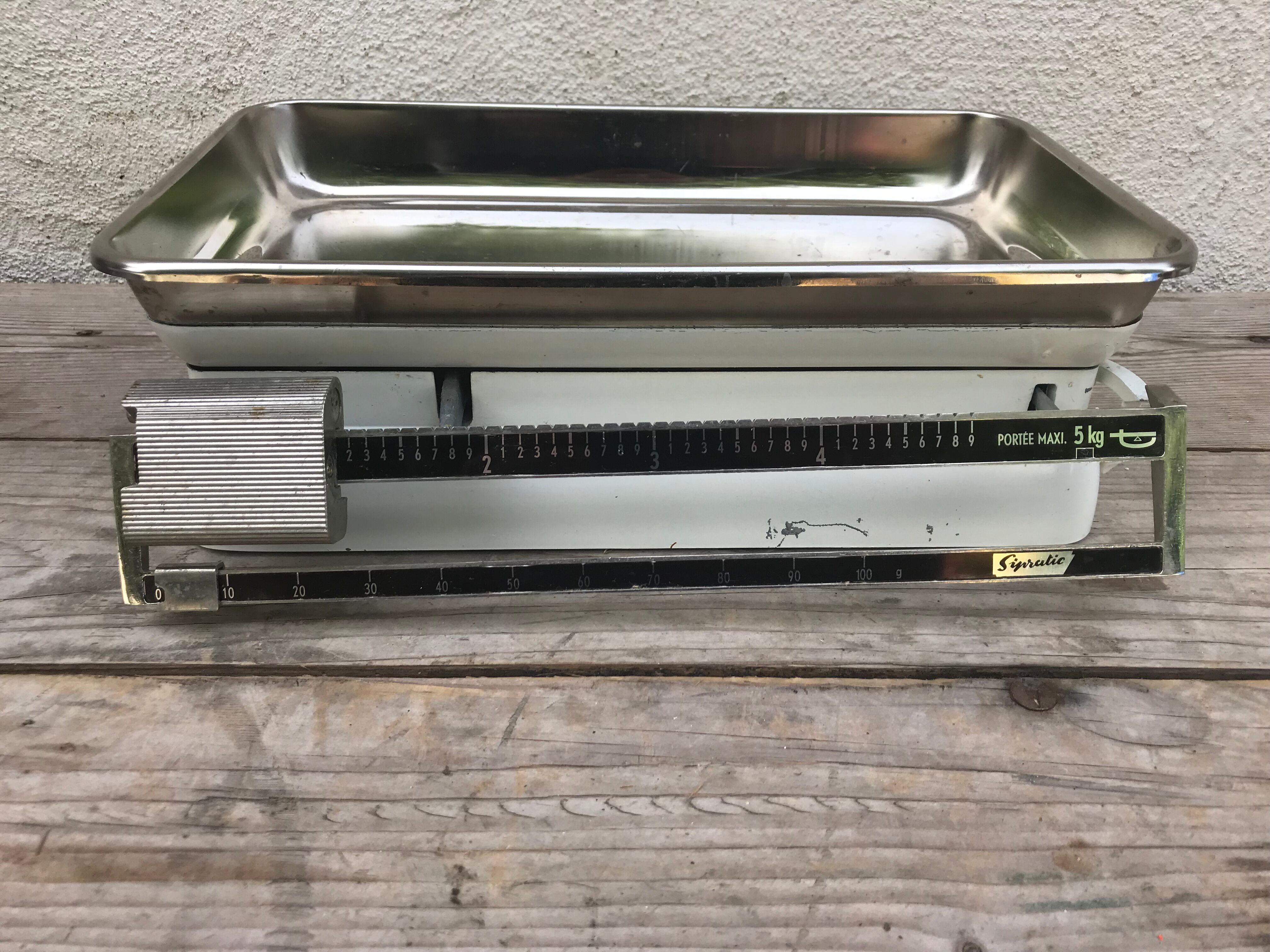 Old balance spratic 5 kgs white metal