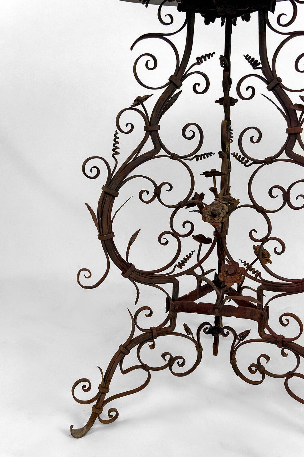Wrought iron pedestal table and marble top, Venice, Italy, 17th century