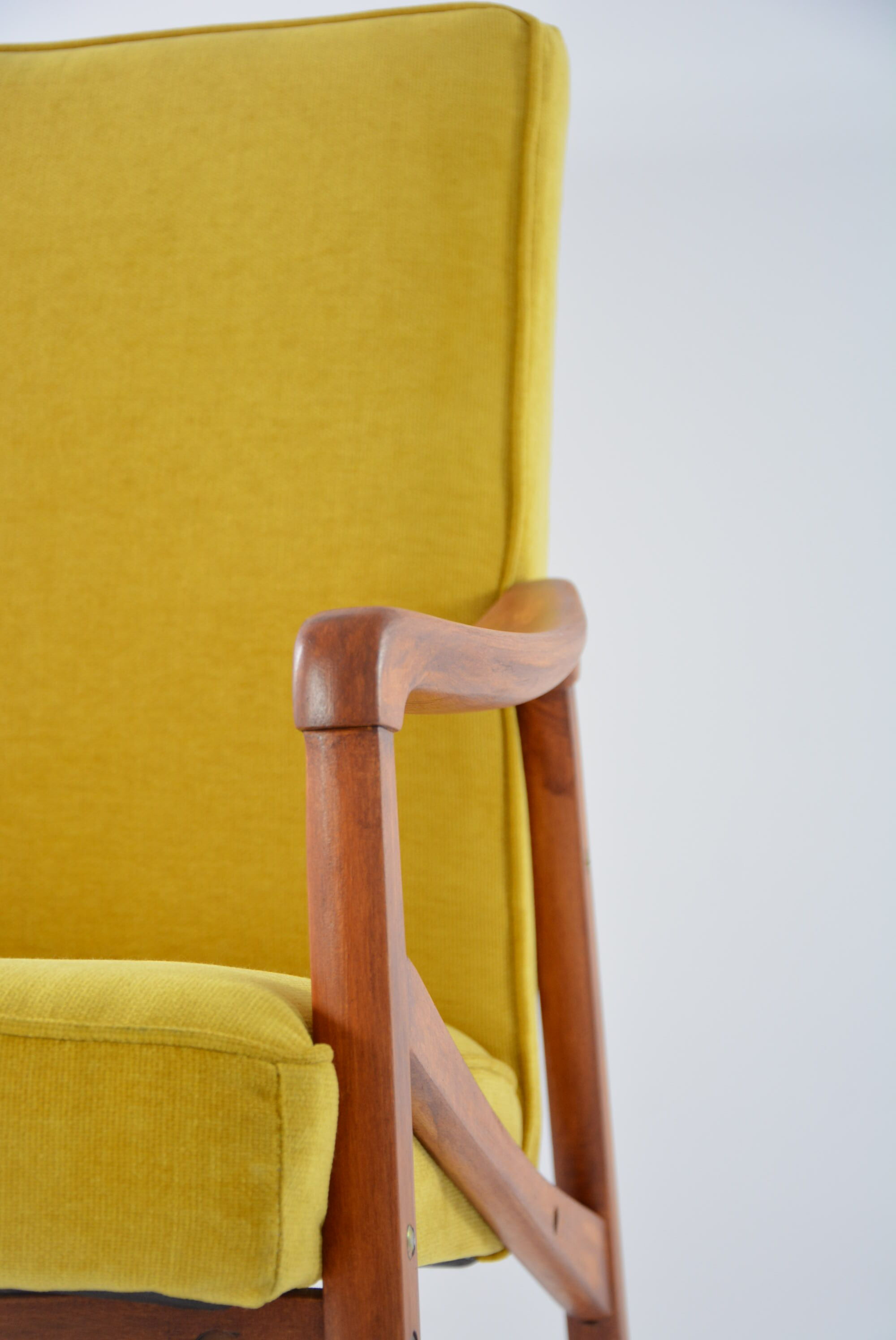 Yellow pen armchair