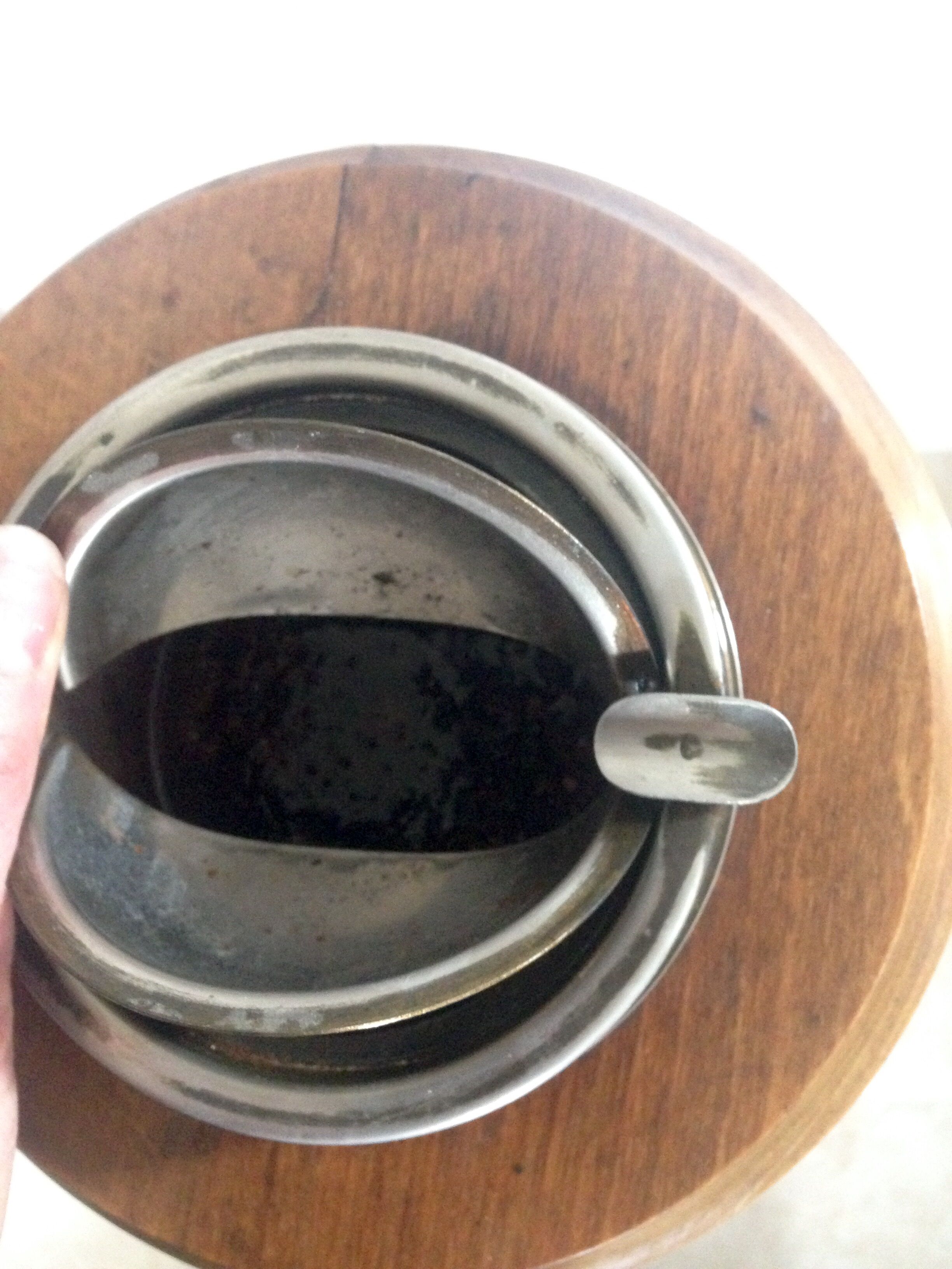 Ashtray on foot and tablet