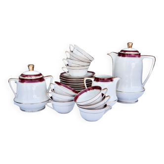 Ensemble à thé porcelaine de Limoges blanc et bordeaux - cafetière, sucrier, pot à lait et 10 tasses