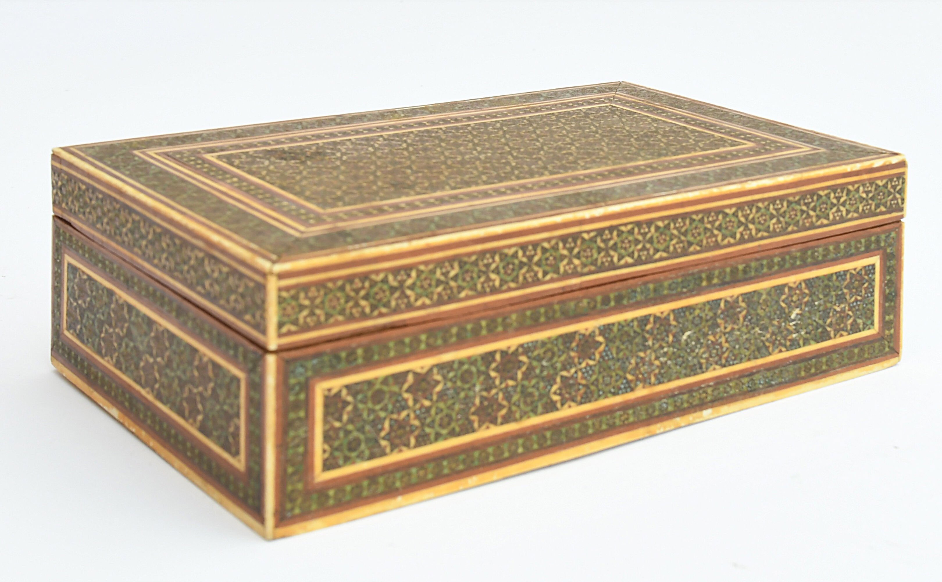 Khatam box