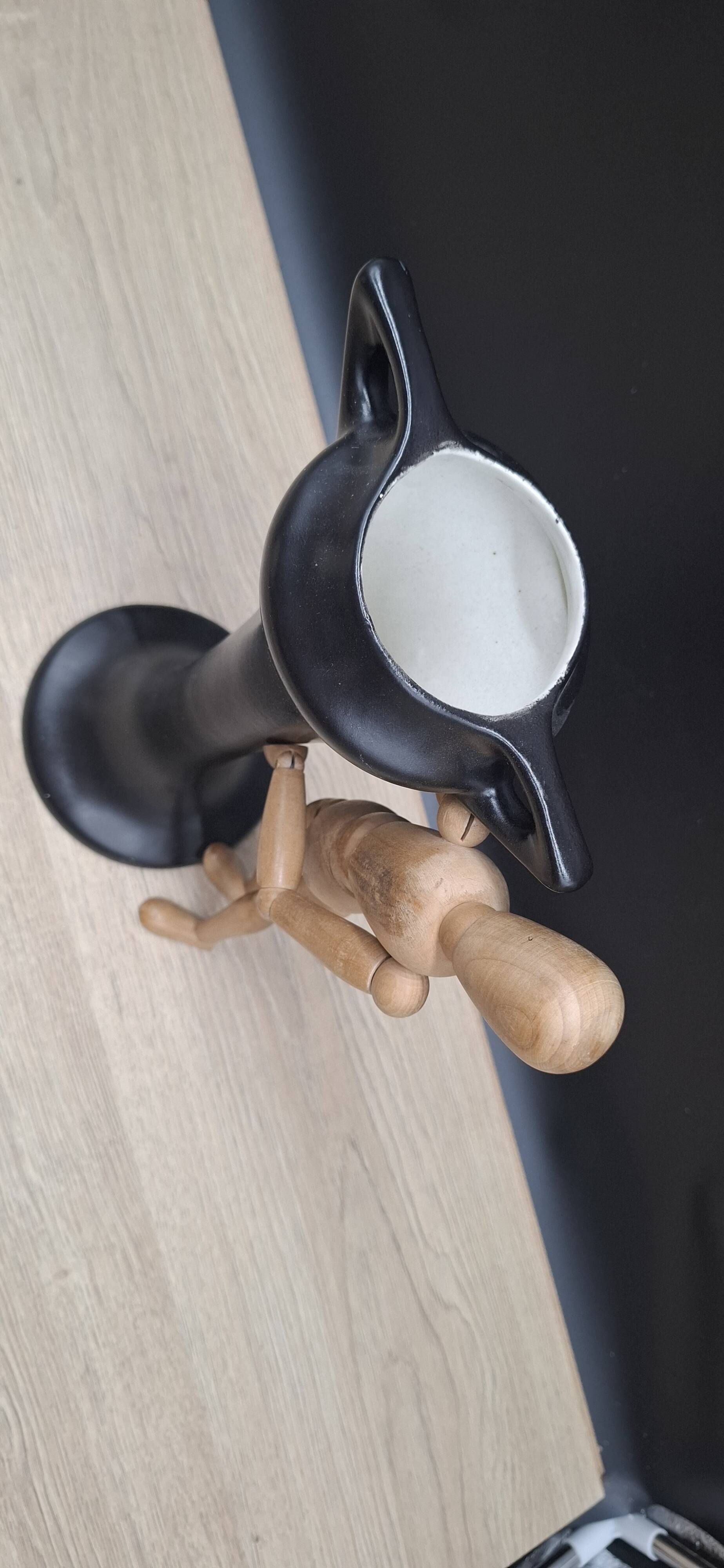 Black ceramic vase 1696