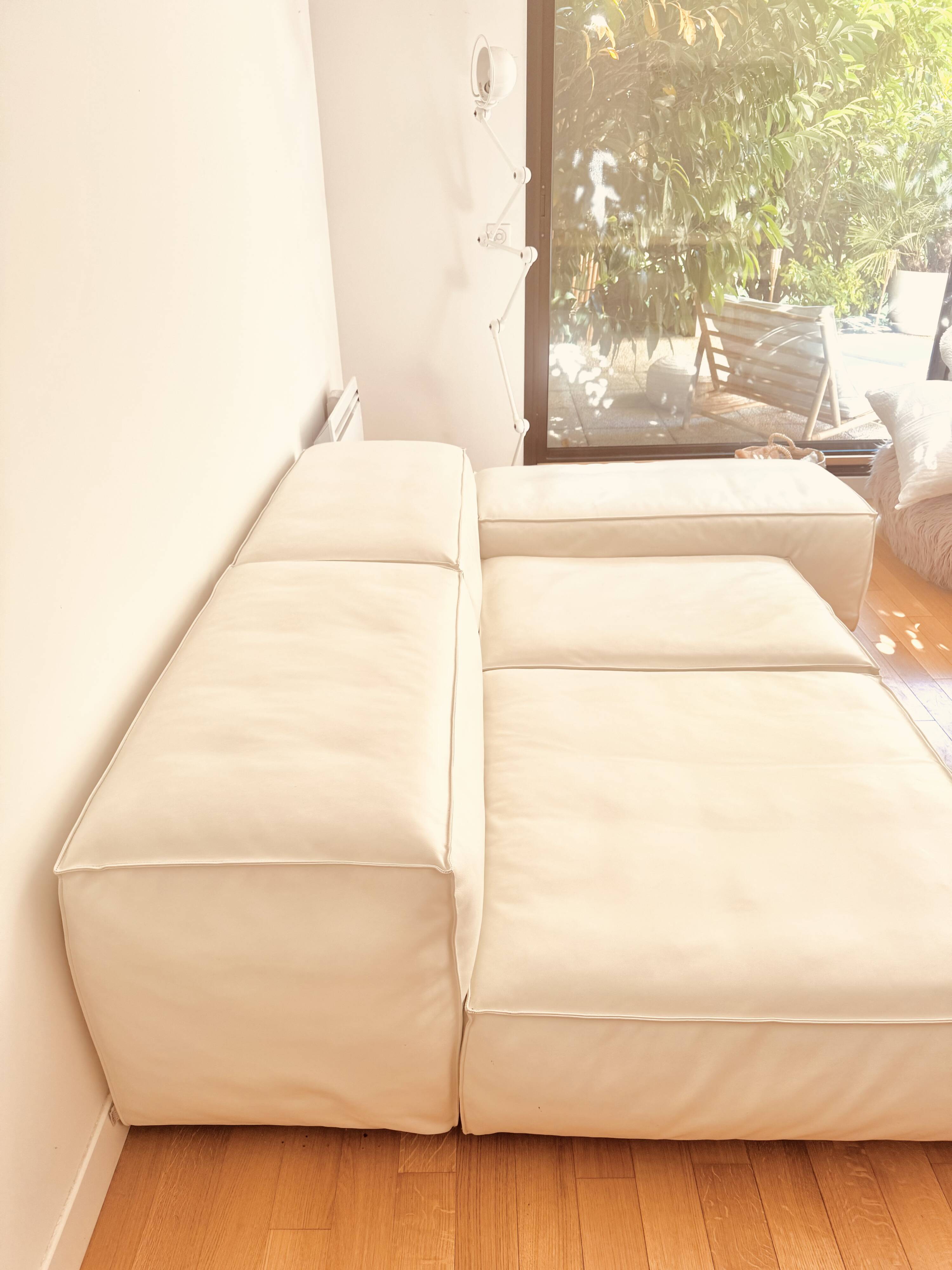 Living Divani Extrasoft sofa in white leather, new condition