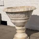 Large garden basin in marble, 19th century