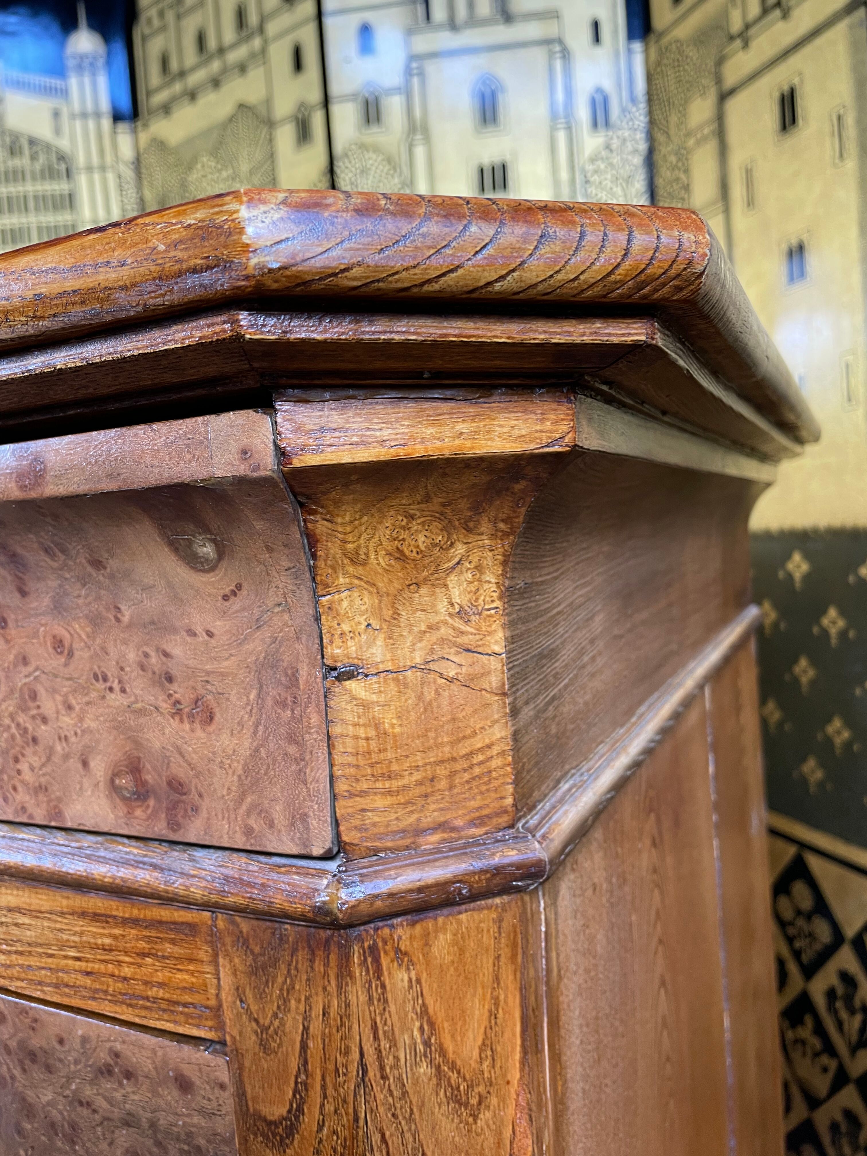Louis Philippe period dresser in walnut ronce and solid ash