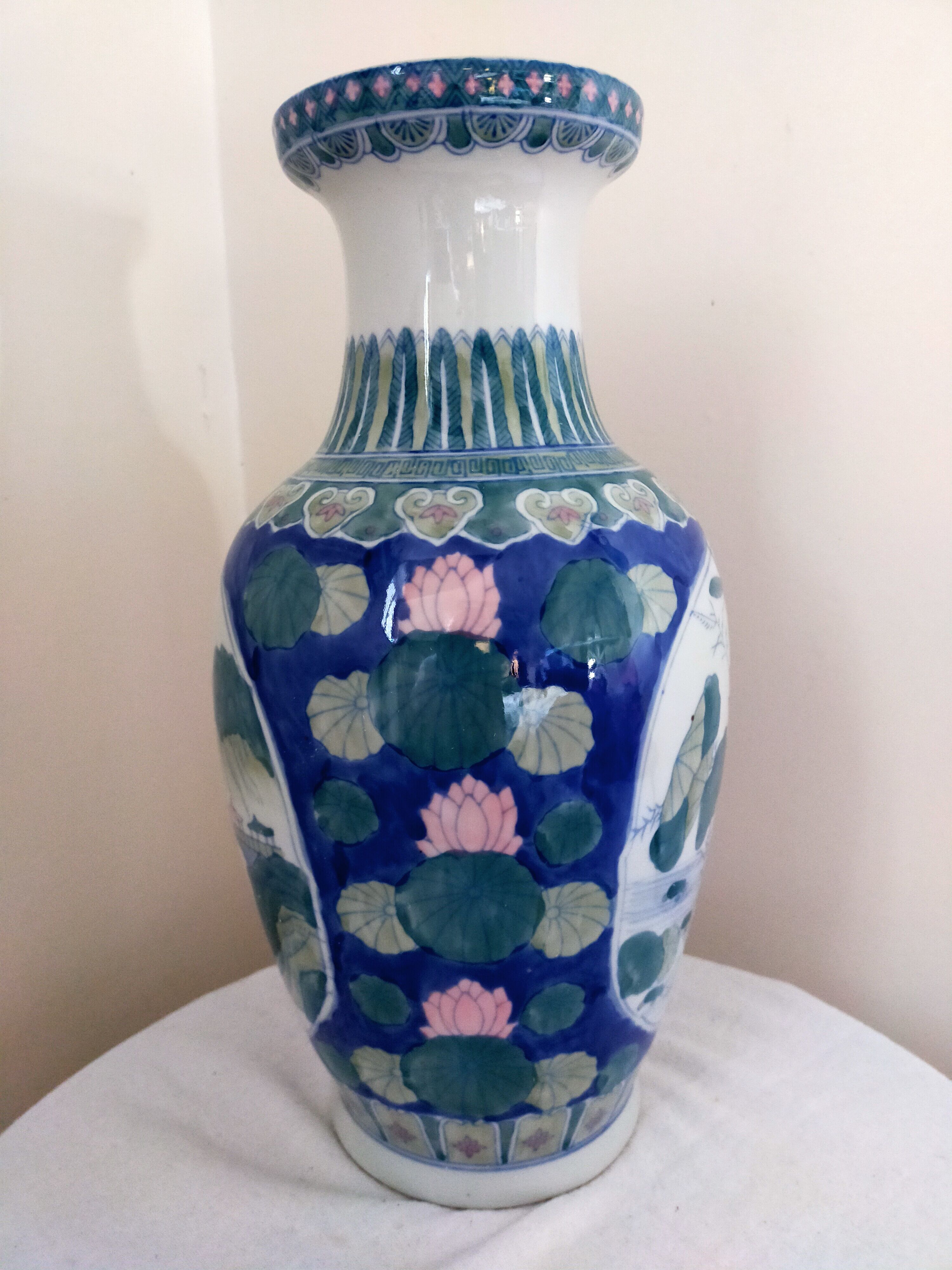 Hand-painted chinese vase