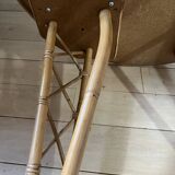 Round rattan table