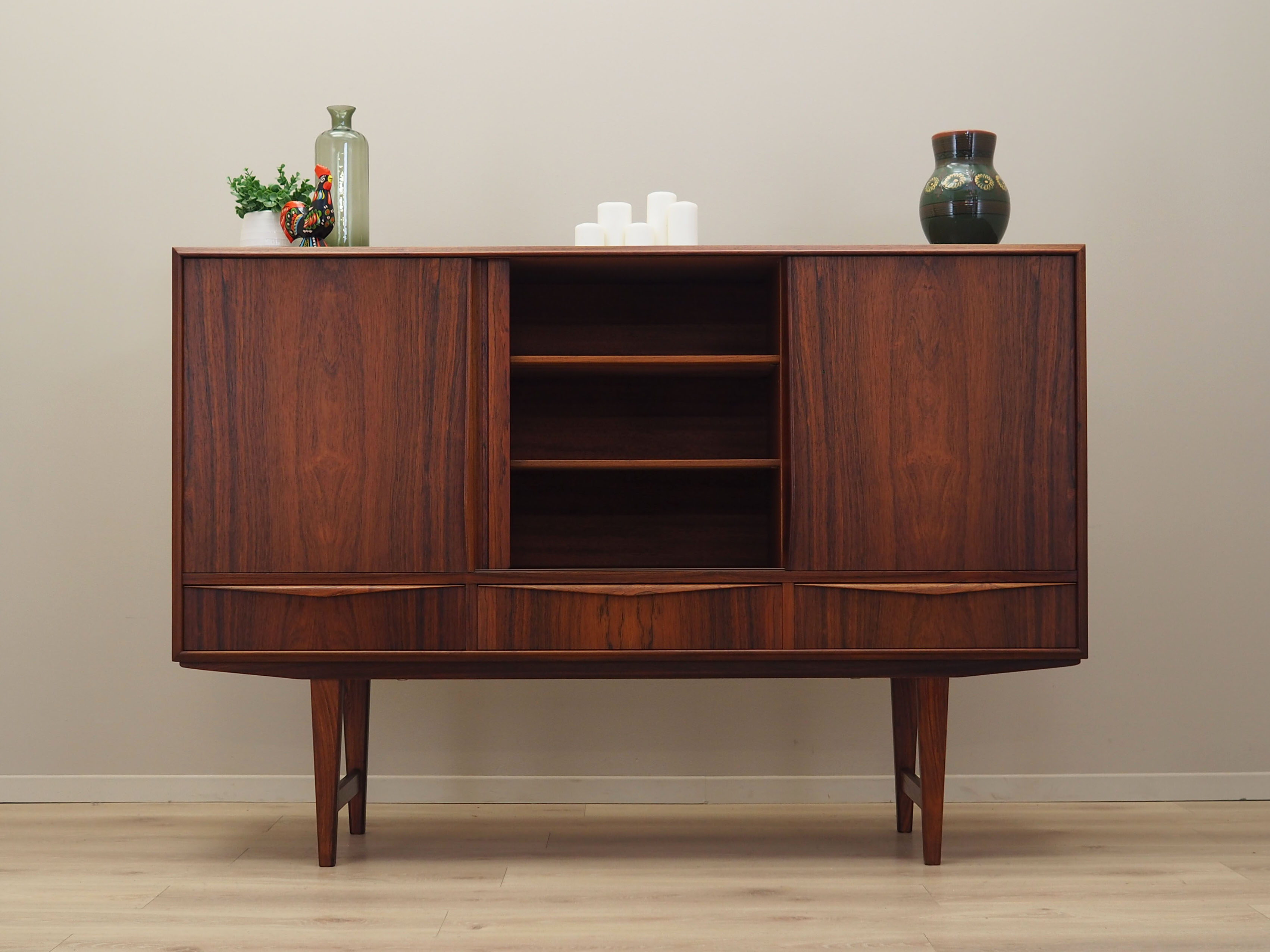 Rosewood highboard, Danish design, 1960s, designer: E.W. Bach