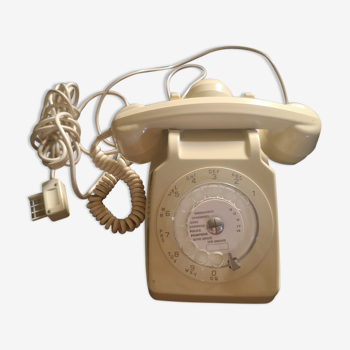 Téléphone cadran des années 70