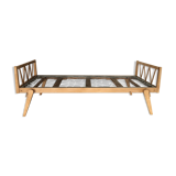 Resting bed braces reconstruction / vintage midcentury