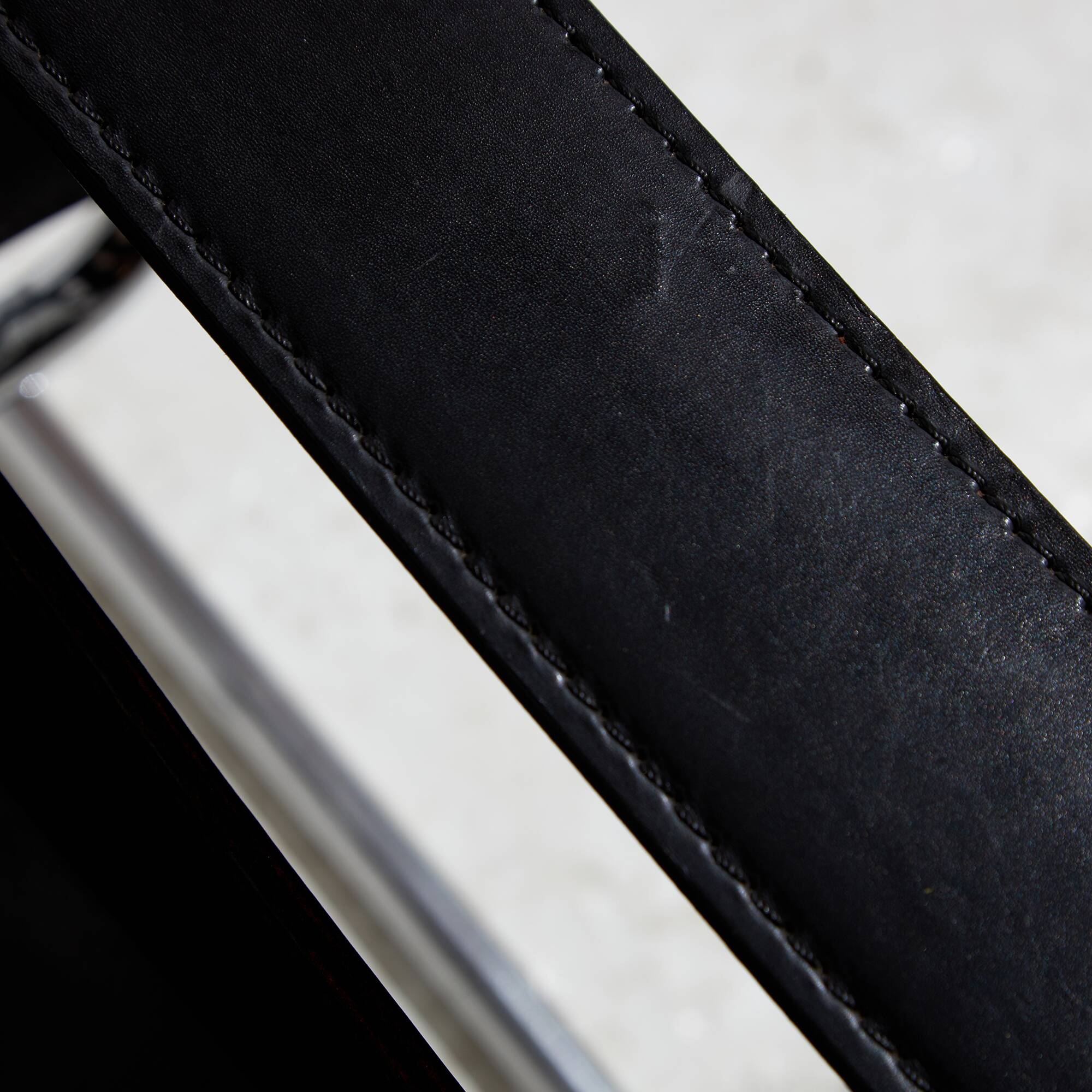 Chaise tubulaire de style Bauhaus (MK10227)